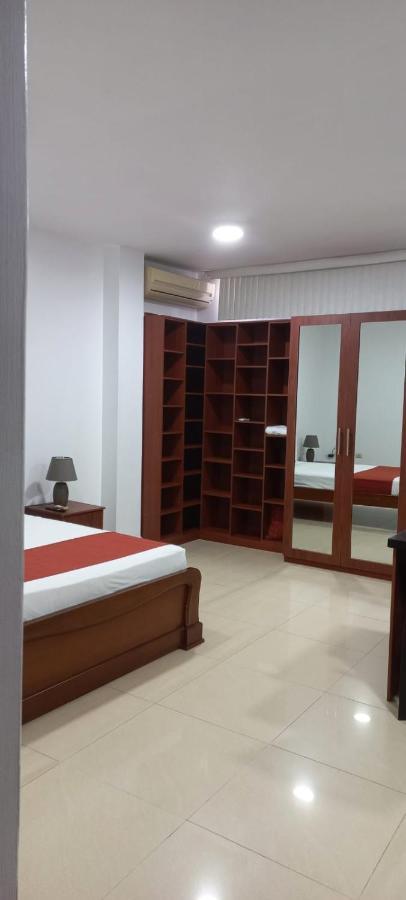 Departamentos Marcecilia De 2 Y 3 Habitaciones En El Centro De Manta Exterior photo