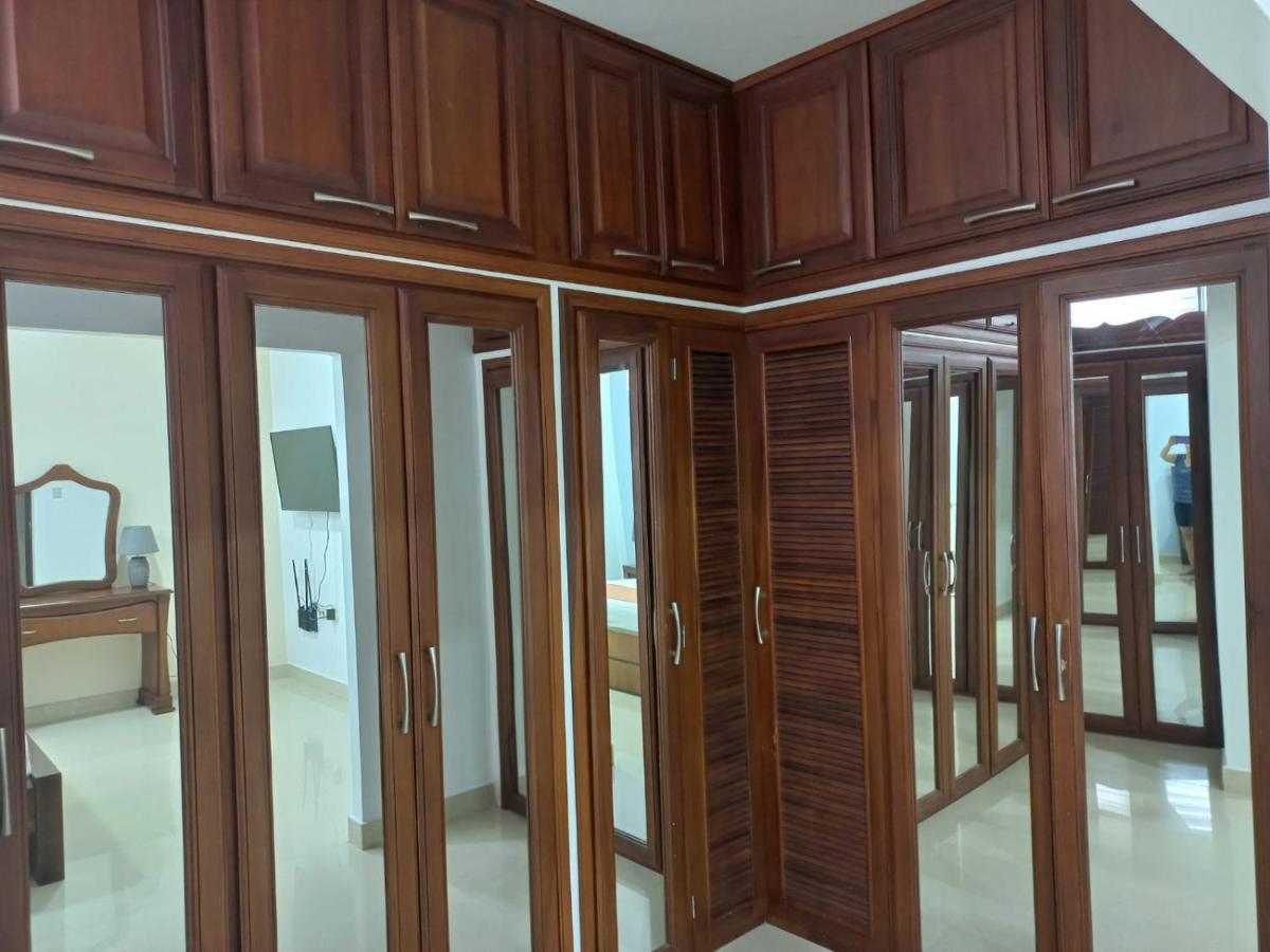 Departamentos Marcecilia De 2 Y 3 Habitaciones En El Centro De Manta Exterior photo